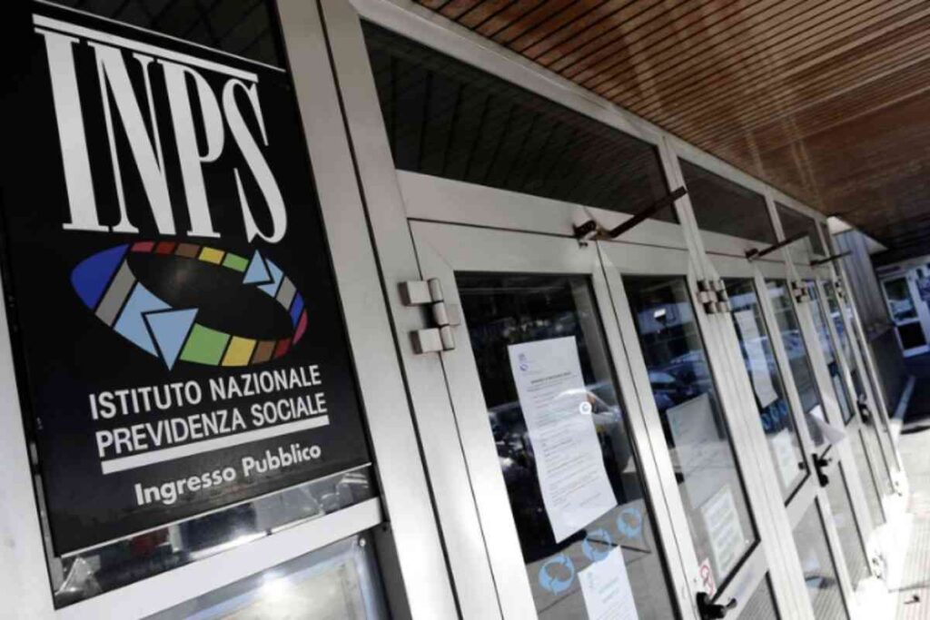 Secondo gli ultimi dati dell’Inps relativi al 2024, l’età media effettiva di accesso alla pensione si attesta a 64,8 anni, qualche mese prima