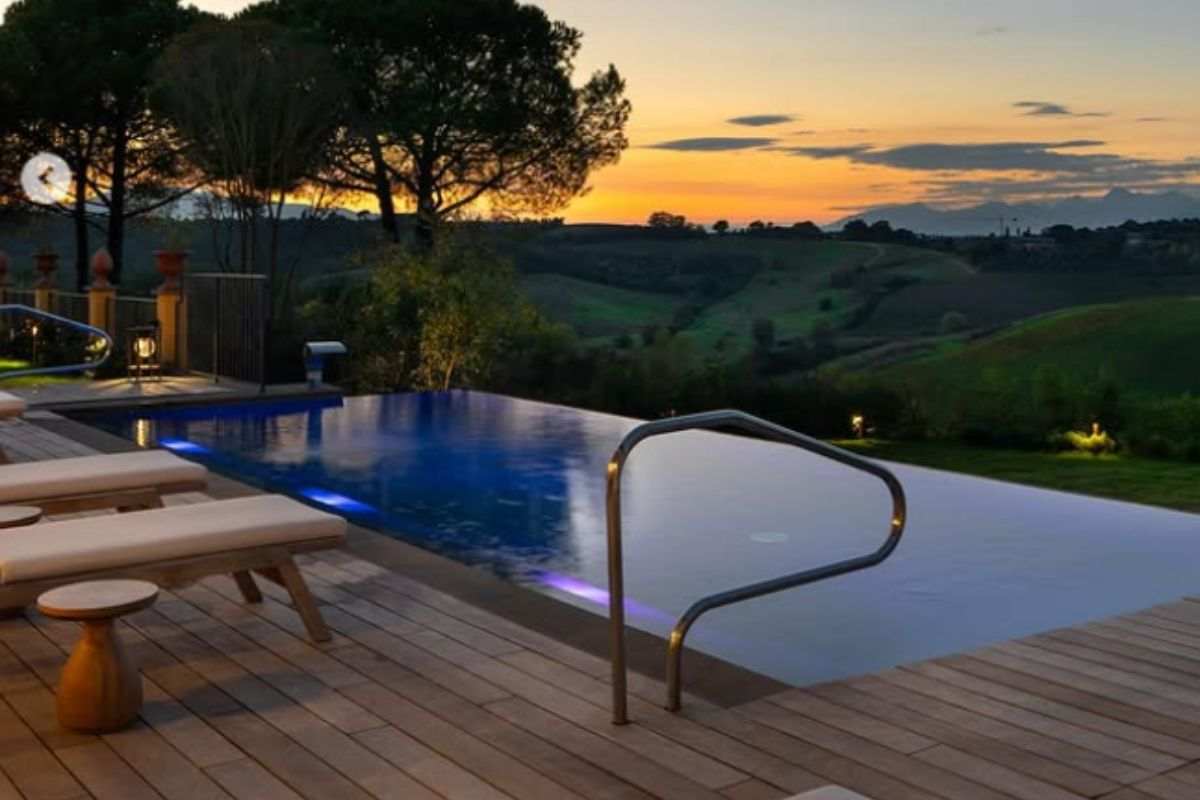 Piscina con belvedere